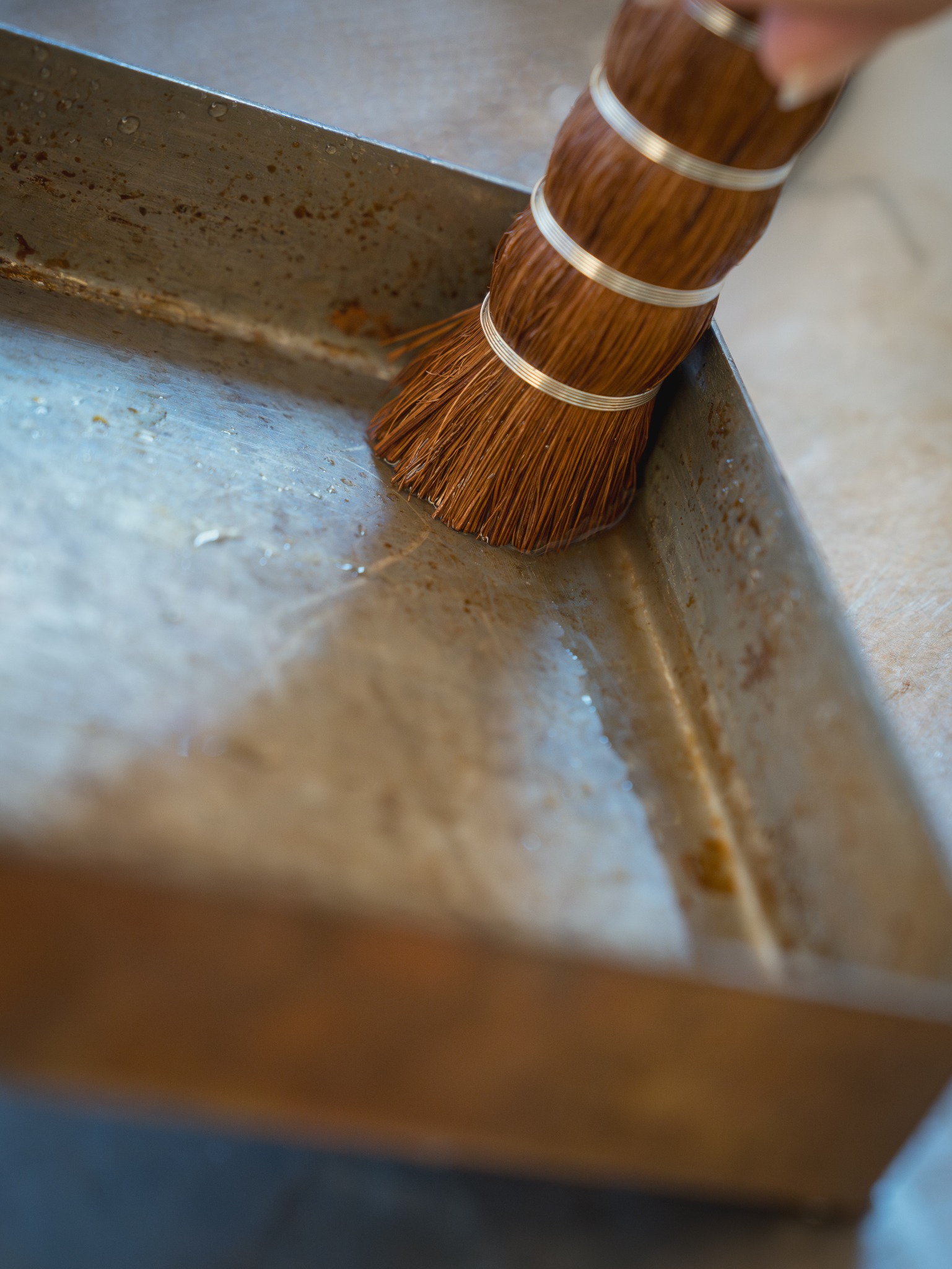 TAKADA TAWASHI handcrafted natural SHURO brushes and brooms